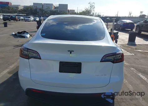2024 Tesla Model Y Long Range Dual Motor All-Wheel Drive from USA, damaged, VIN 7SAYGAEE2RF195688
